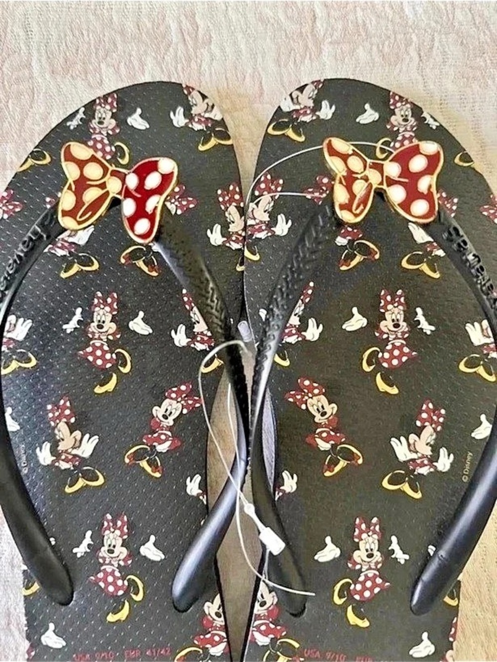 Havaianas Disney Minnie Mouse Flip Flops with Bow Charms Black & Red US 9/10